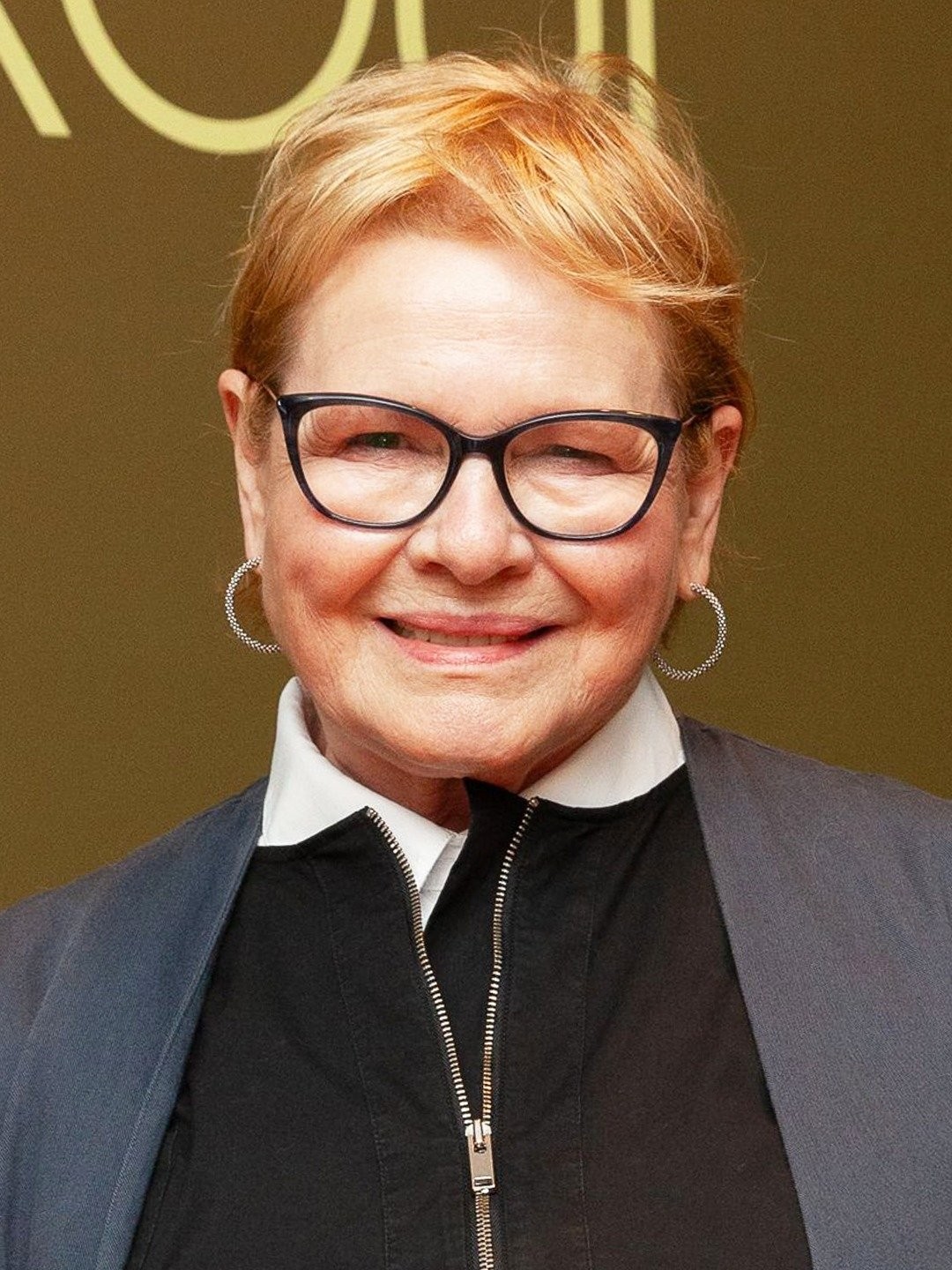 Headshot of Dianne Wiest