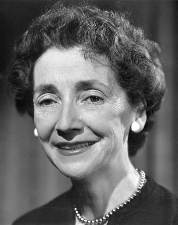 A photo of Mildred Dunnock